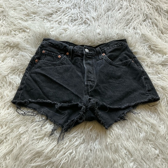 LEVI'S‎ WOMEN'S 501 ORIGINAL DENIM SHORTS - LUNAR BLACK - Picture 2 of 7